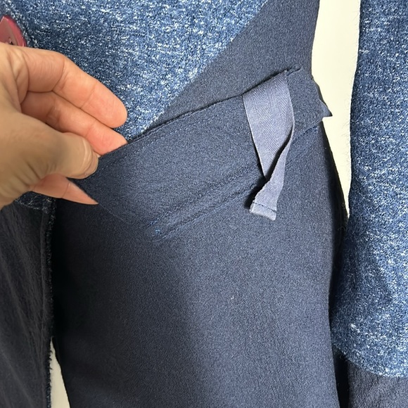 ACNC Fitted Blue Warm Blazer size small - Picture 10 of 14